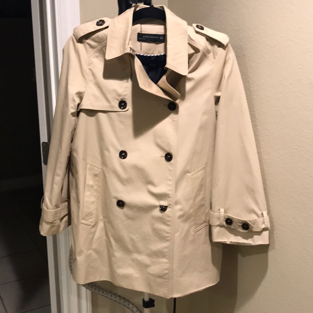 ZARA SHORT TRENCH COAT
